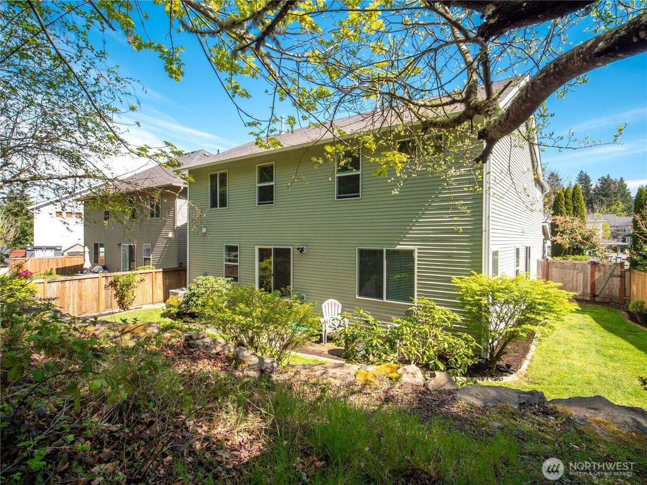 1521 Sinclair Drive, Dupont, WA 98327