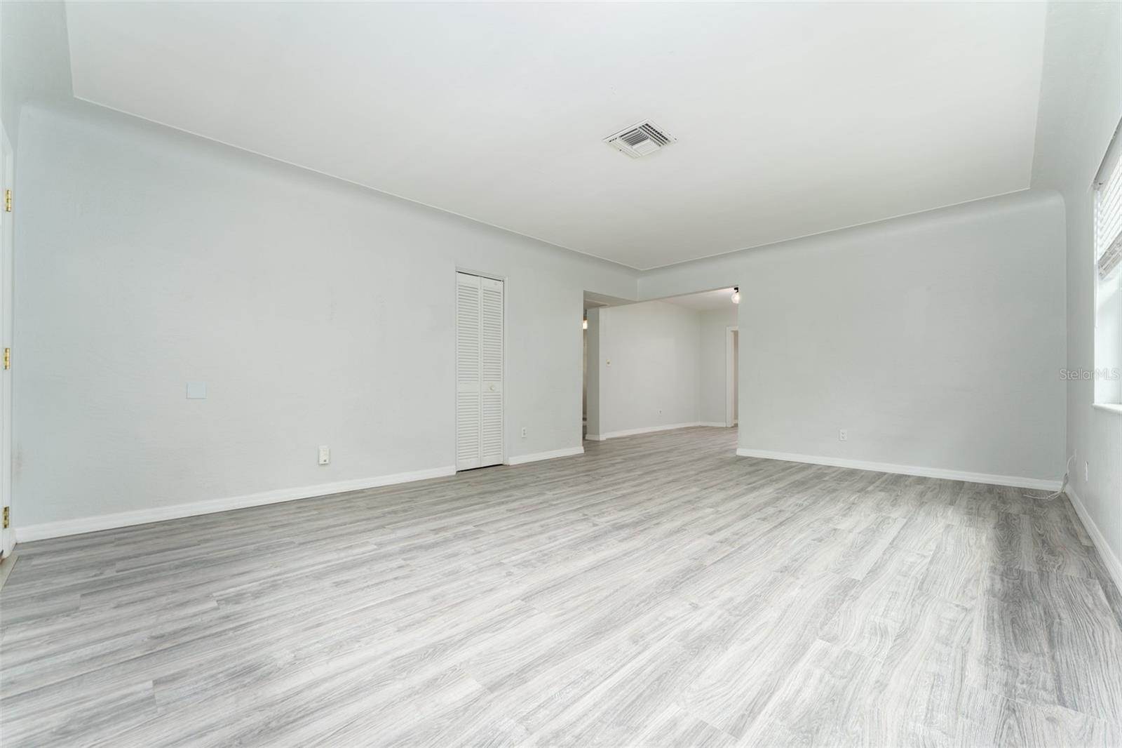 811 20TH Avenue North, Saint Petersburg, FL 33704