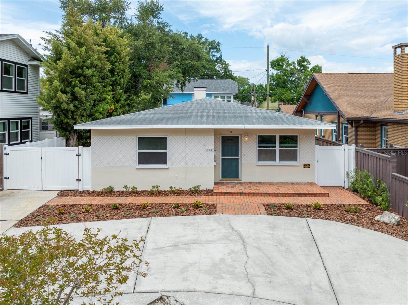 811 20TH Avenue North, Saint Petersburg, FL 33704