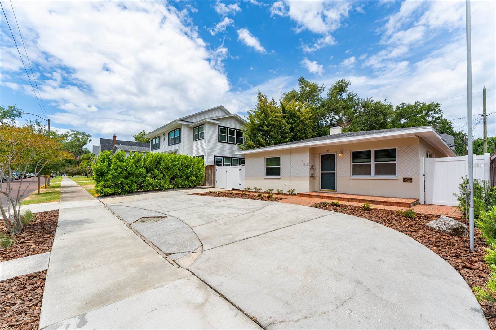 811 20TH Avenue North, Saint Petersburg, FL 33704