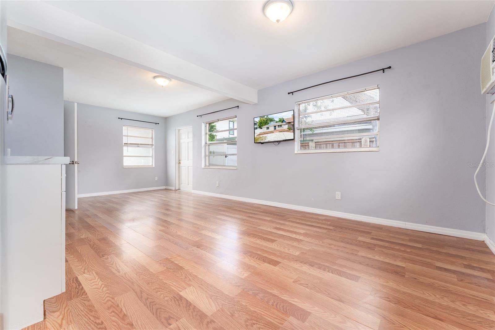 811 20TH Avenue North, Saint Petersburg, FL 33704