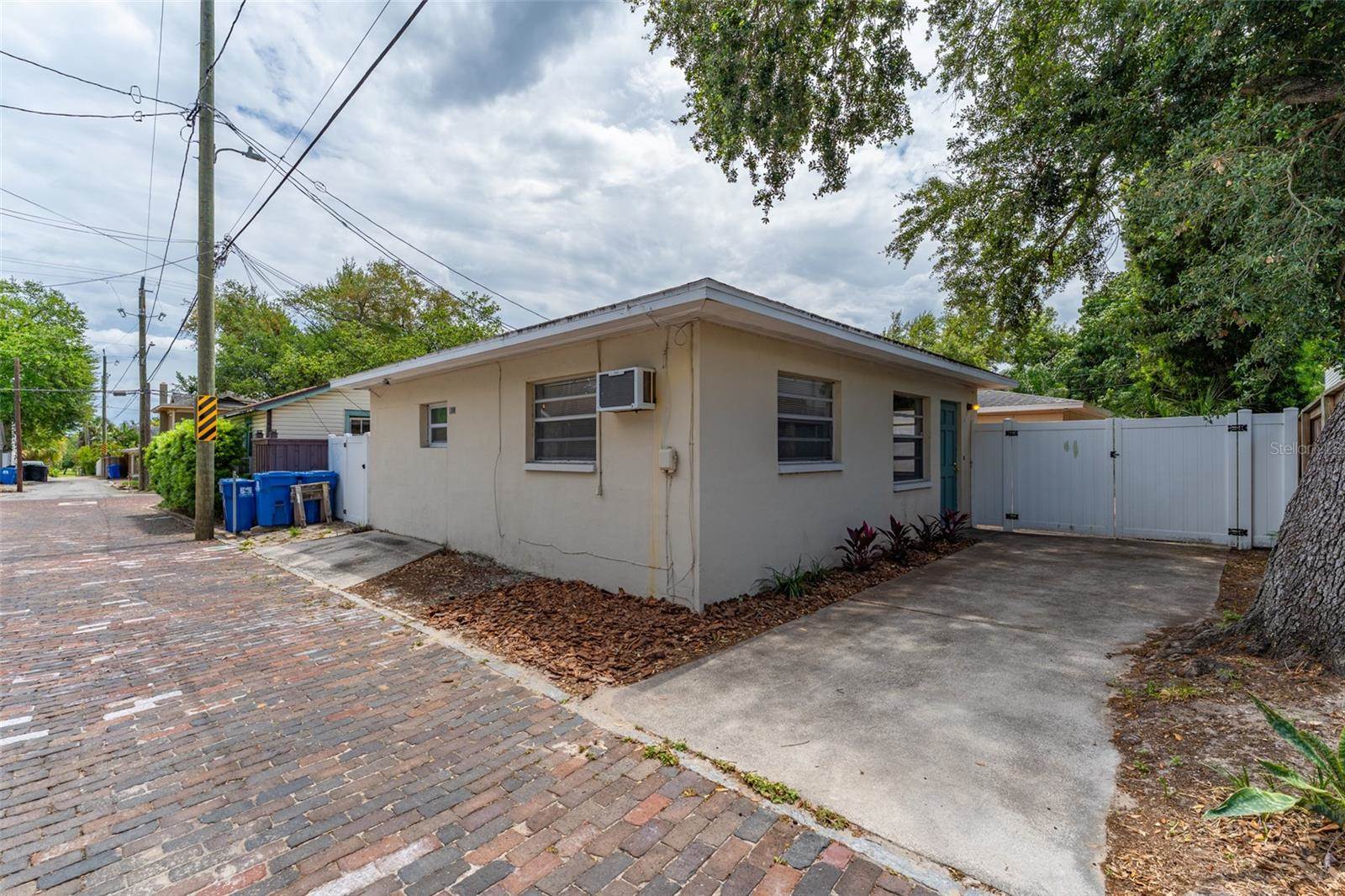 811 20TH Avenue North, Saint Petersburg, FL 33704