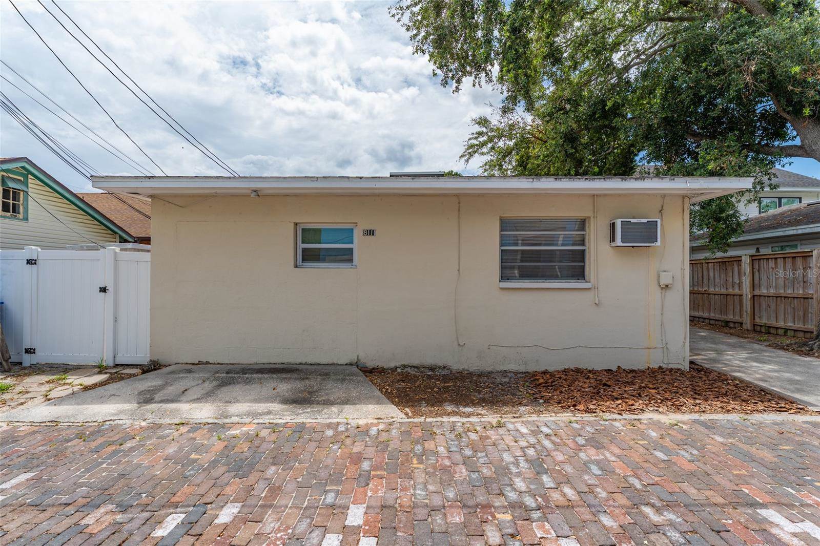 811 20TH Avenue North, Saint Petersburg, FL 33704
