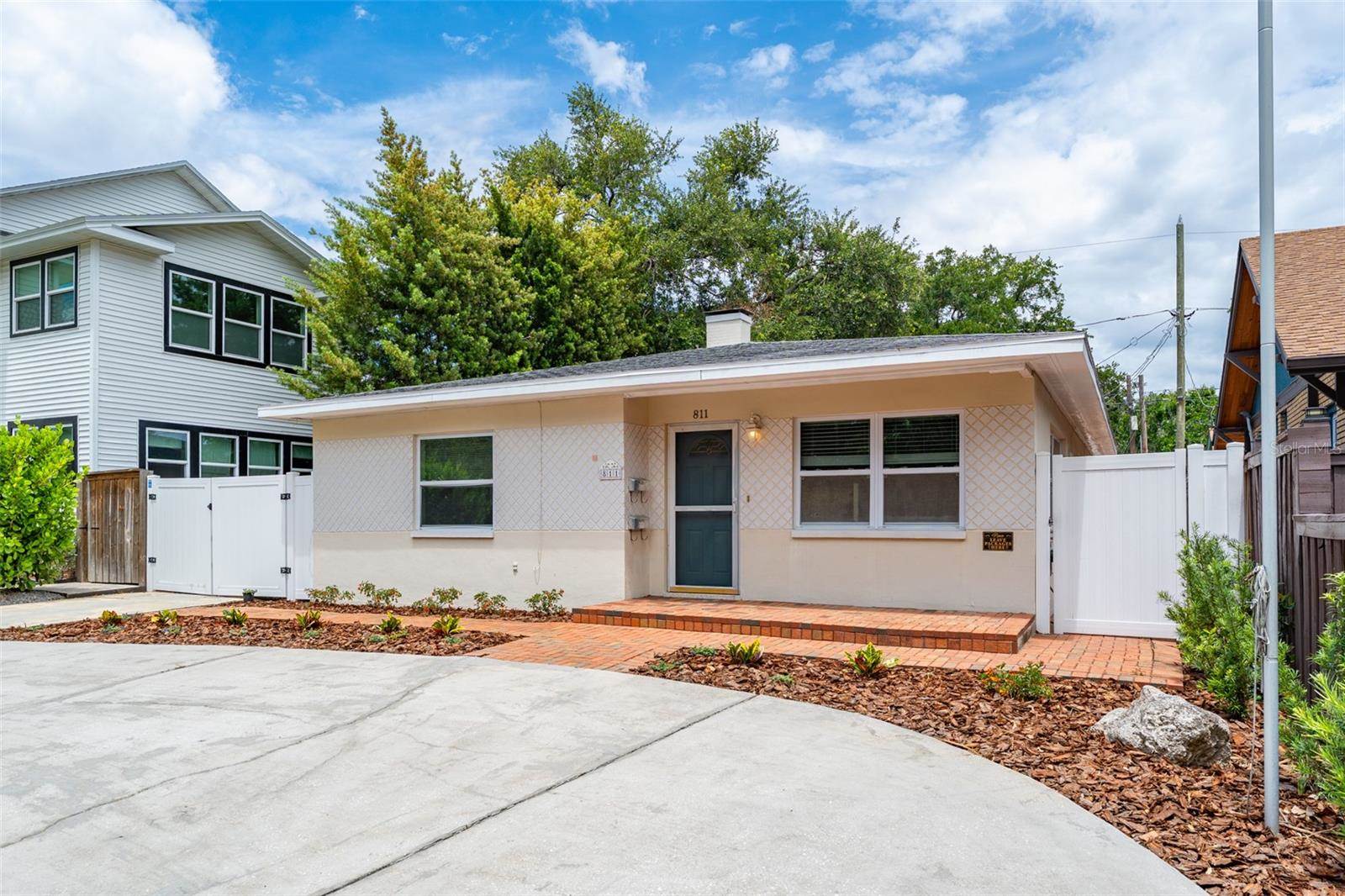 811 20TH Avenue North, Saint Petersburg, FL 33704