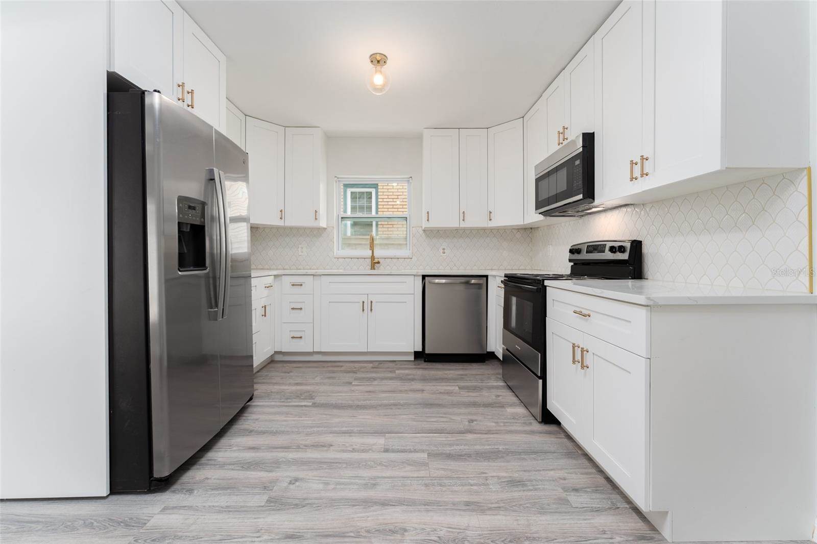 811 20TH Avenue North, Saint Petersburg, FL 33704