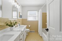 2814 Williams Road, Matthews, NC 28105