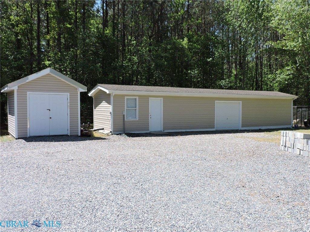 869 Ebenezer Church Road, Cobbs Creek, VA 23035