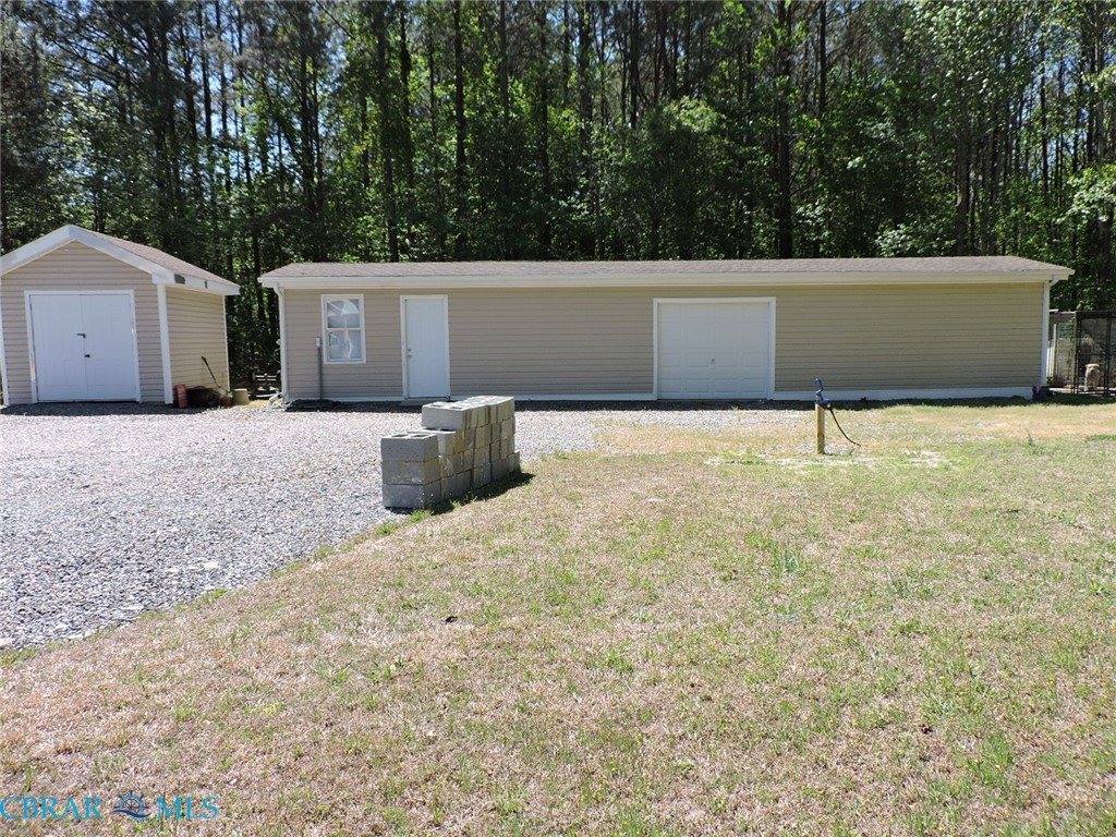 869 Ebenezer Church Road, Cobbs Creek, VA 23035