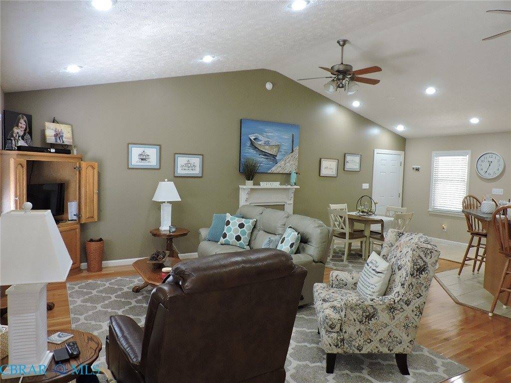 869 Ebenezer Church Road, Cobbs Creek, VA 23035