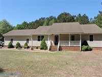 869 Ebenezer Church Road, Cobbs Creek, VA 23035