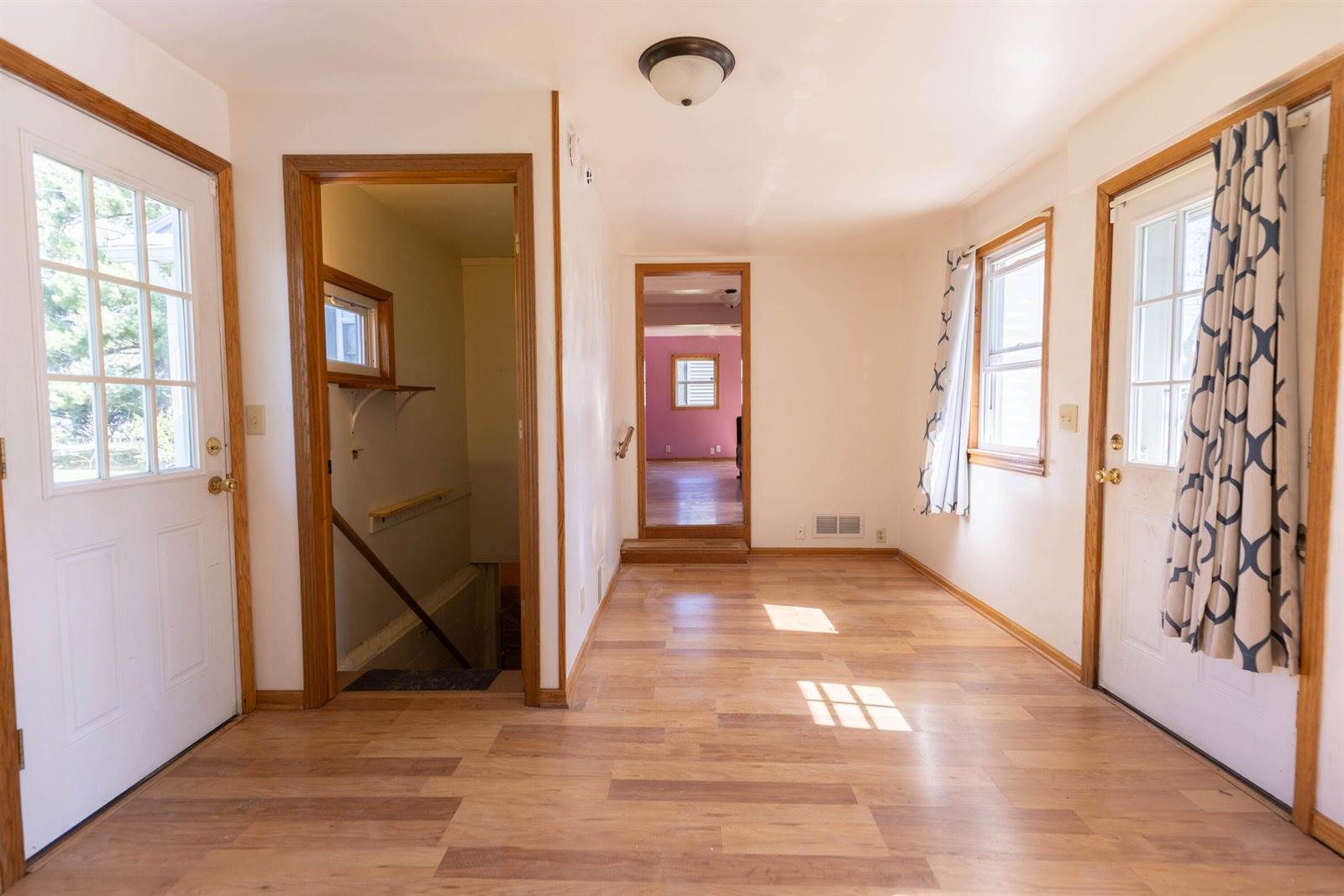 1445 MacArthur Rd, Madison, WI 53714