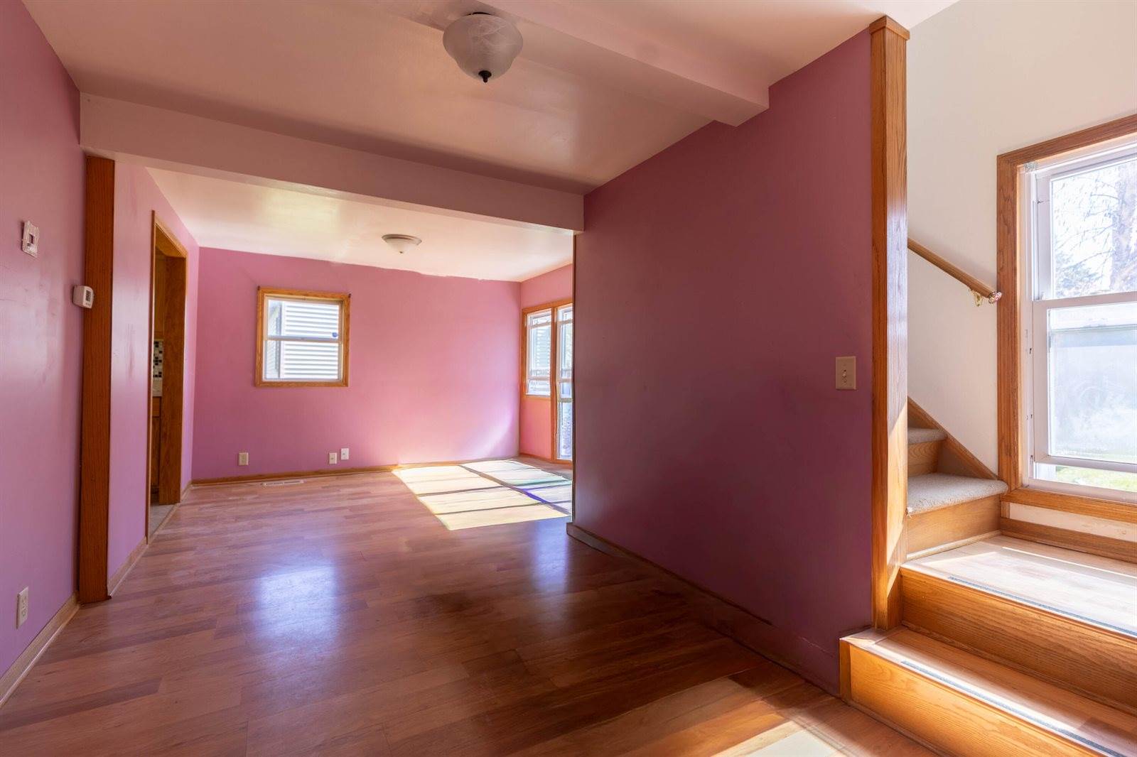 1445 MacArthur Rd, Madison, WI 53714