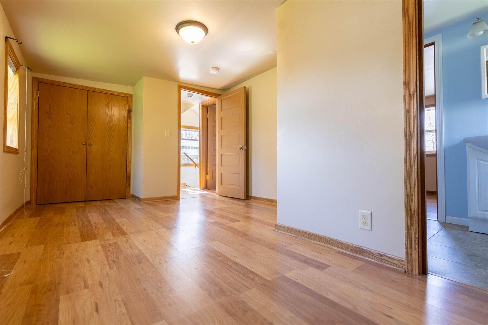 1445 MacArthur Rd, Madison, WI 53714