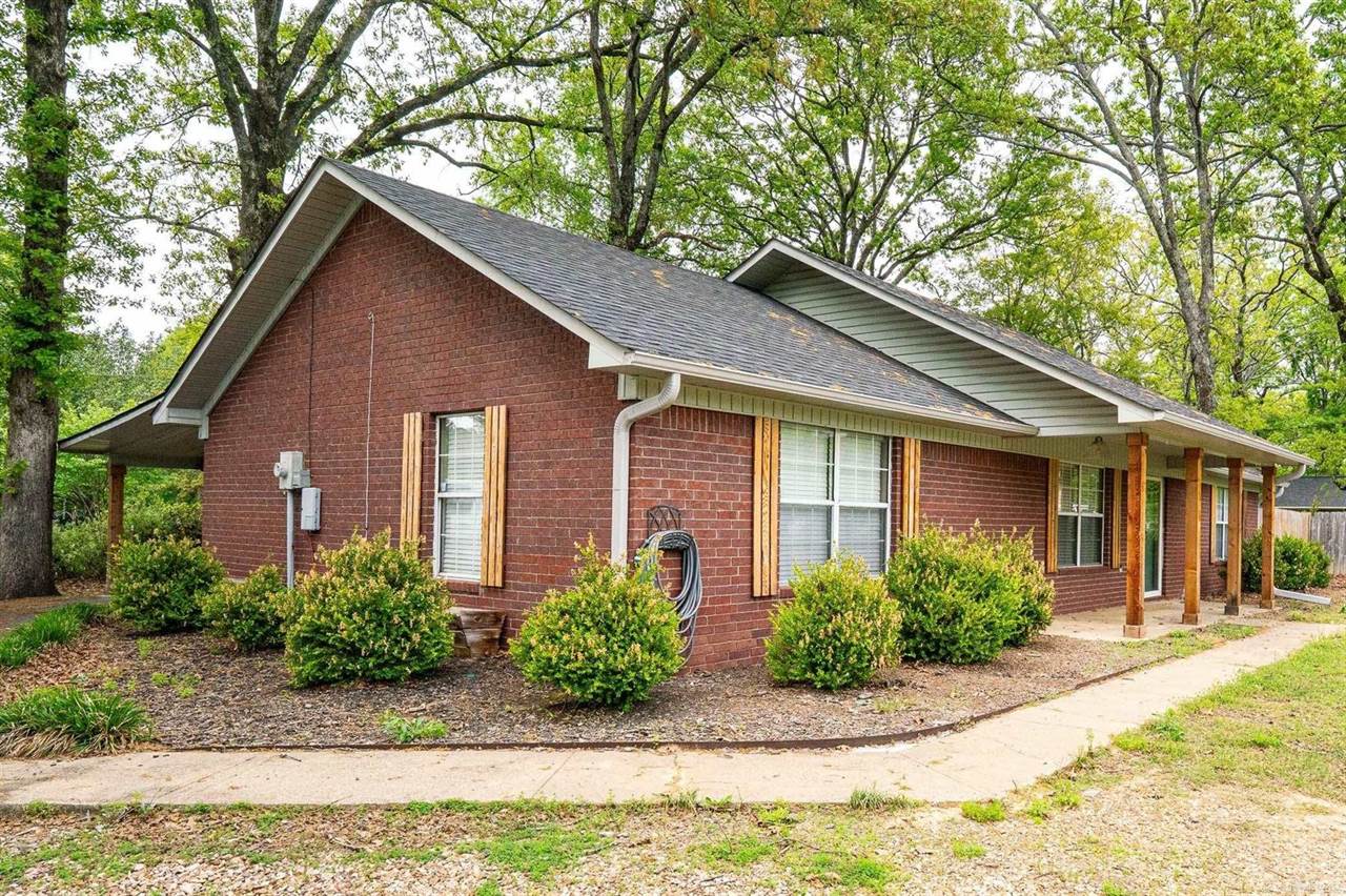 89 Sunny Gap Rd, Conway, AR 72032