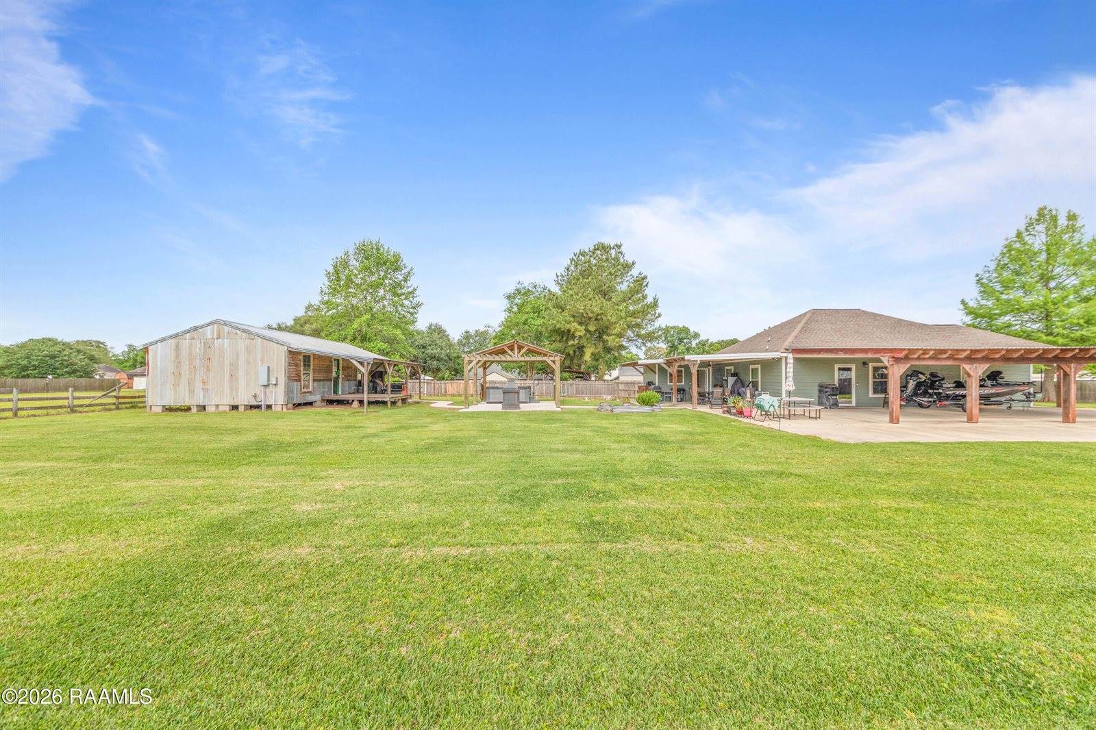 912 B Hector Connoly, Carencro, LA 70520