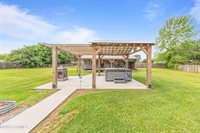 912 B Hector Connoly, Carencro, LA 70520