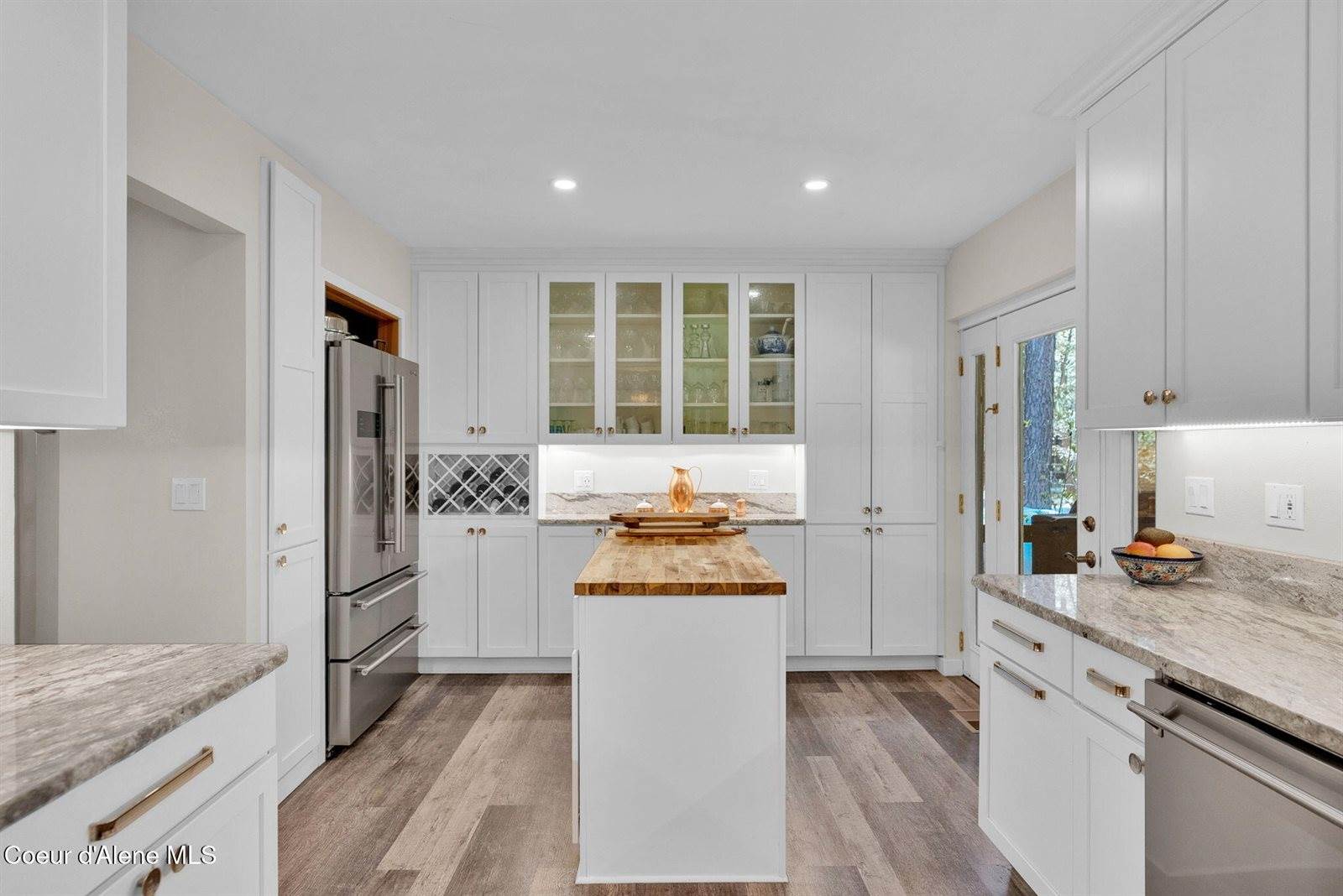 160 Syringa Dr, Bonners Ferry, ID 83805