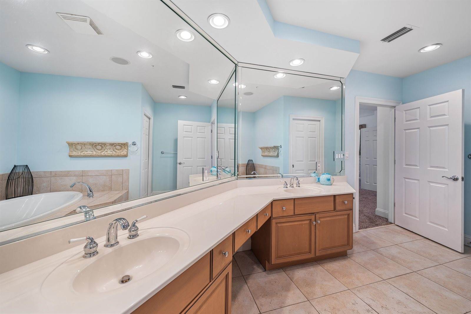 662 Harbor Boulevard, #220, Destin, FL 32541