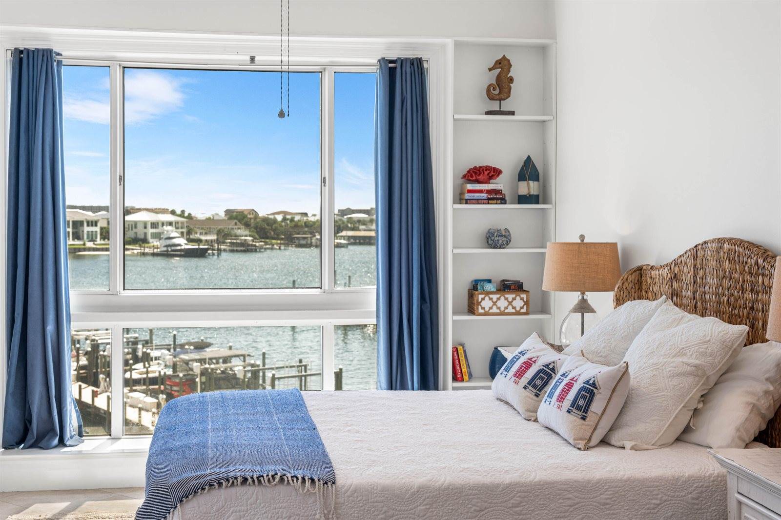 662 Harbor Boulevard, #220, Destin, FL 32541