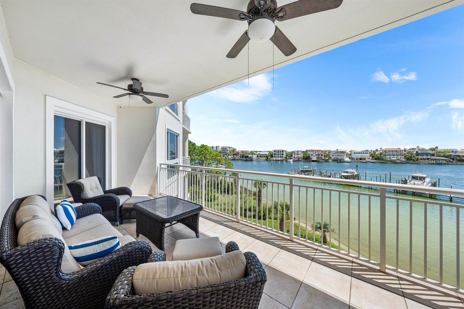 662 Harbor Boulevard, #220, Destin, FL 32541
