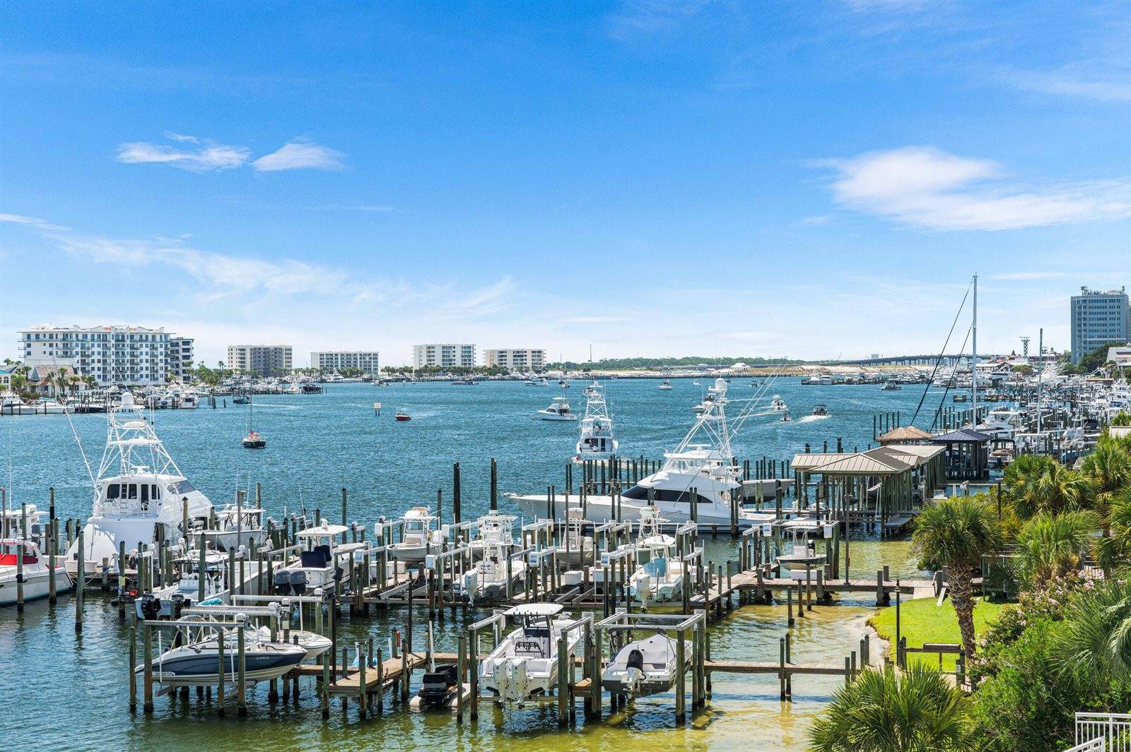 662 Harbor Boulevard, #220, Destin, FL 32541