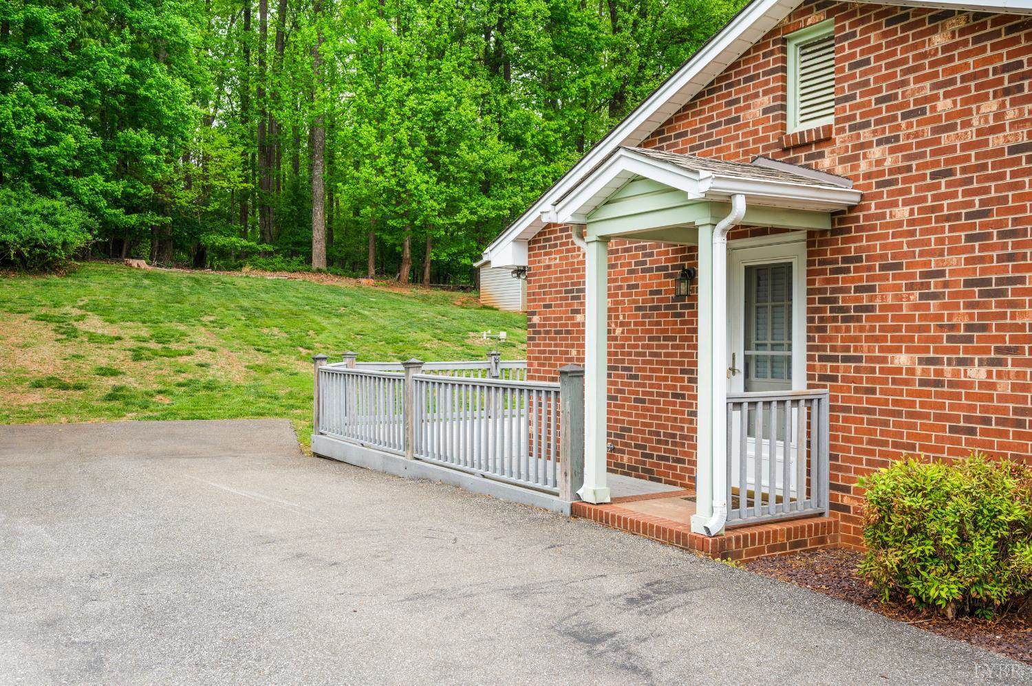 195 Wellington Drive, #15, Lynchburg, VA 24502