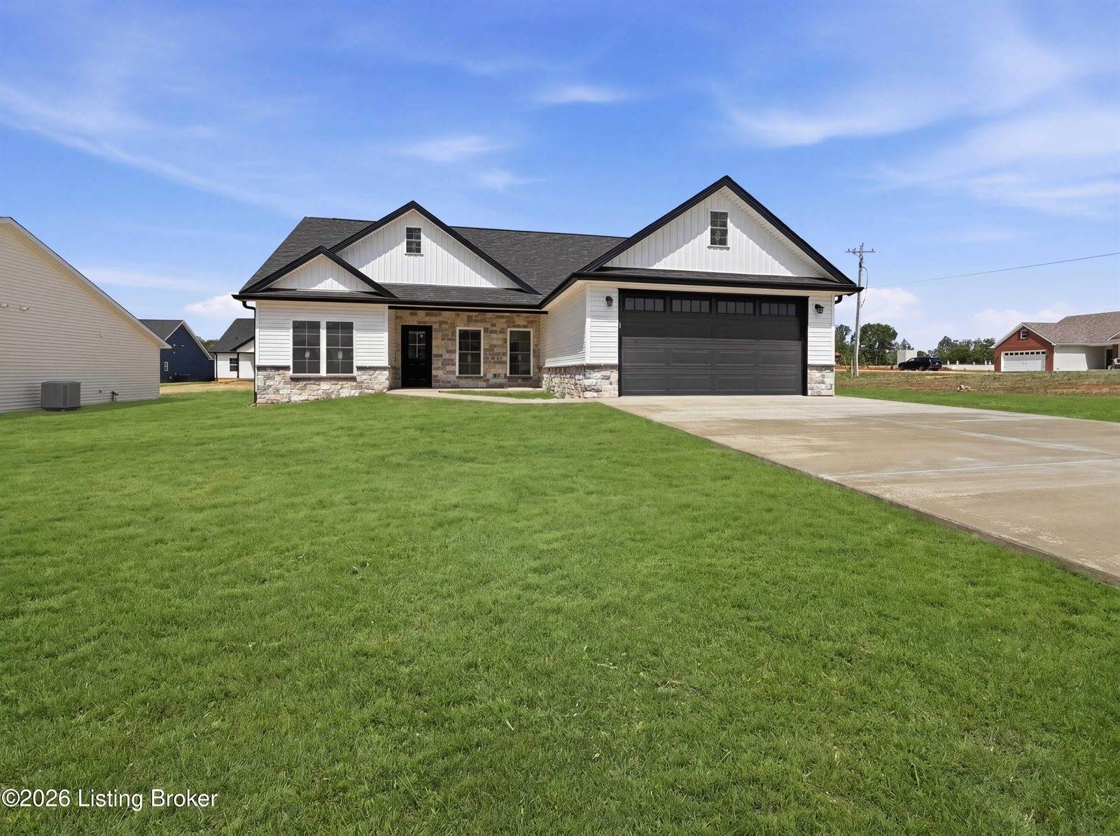 26 Robert Allen Ln, Brandenburg, KY 40108