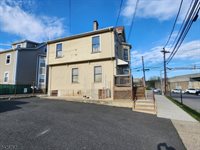 340 Franklin St, Bloomfield Township, NJ 07003