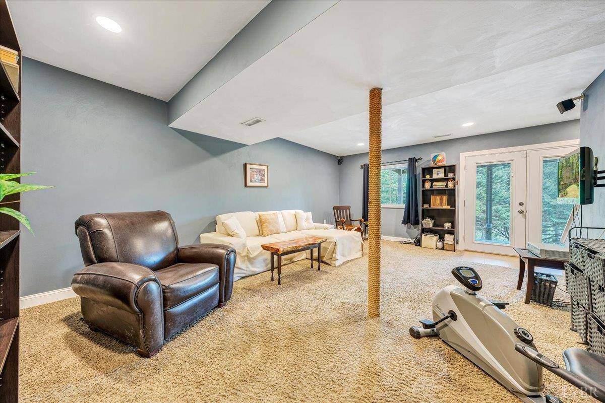 8664 Martins Creek Road, Roanoke, VA 24018