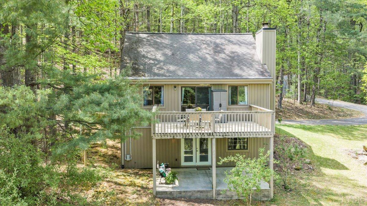 8664 Martins Creek Road, Roanoke, VA 24018