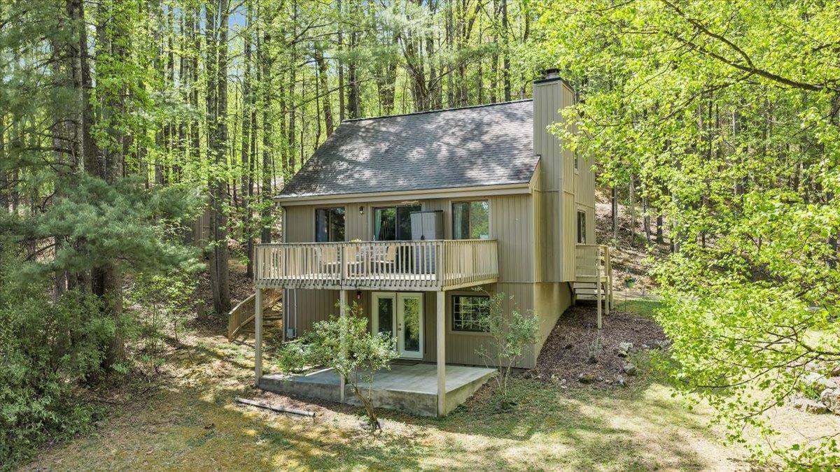 8664 Martins Creek Road, Roanoke, VA 24018