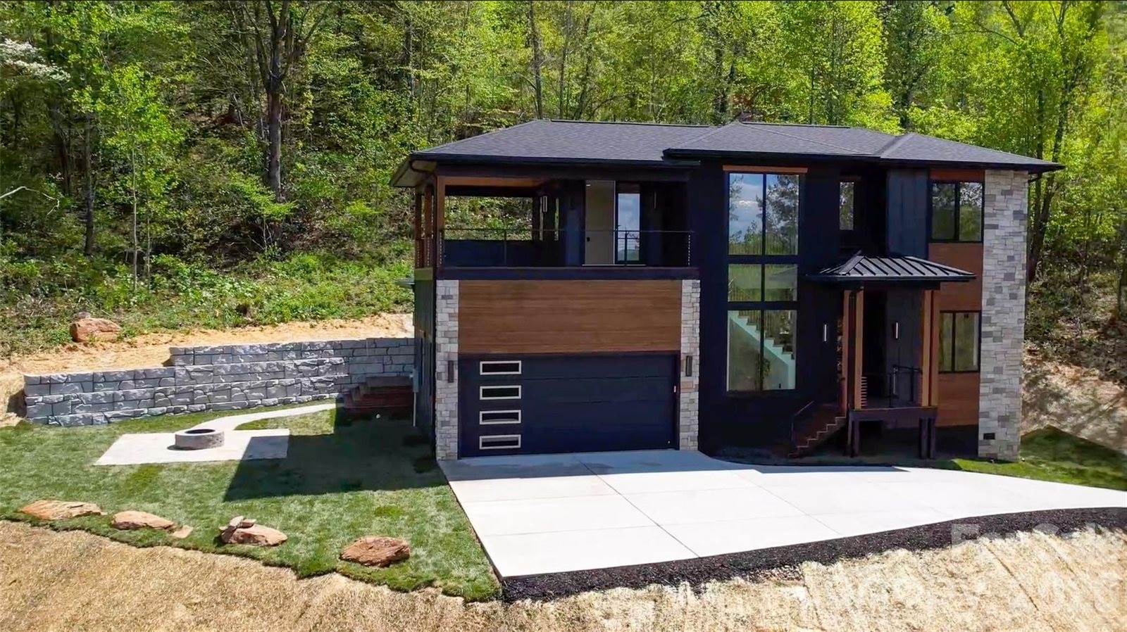 134 View Ridge Parkway, Leicester, NC 28748