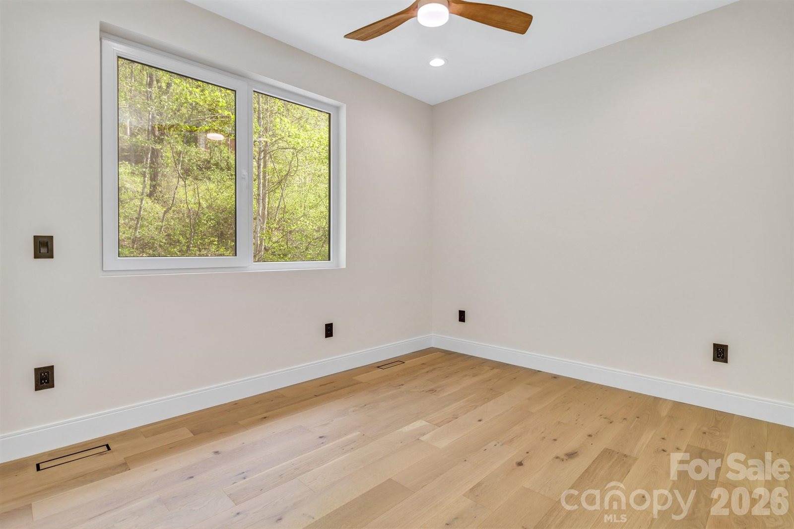 134 View Ridge Parkway, Leicester, NC 28748