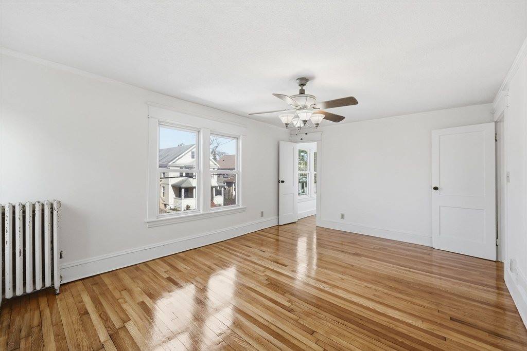 500 Newbury St, Springfield, MA 01104