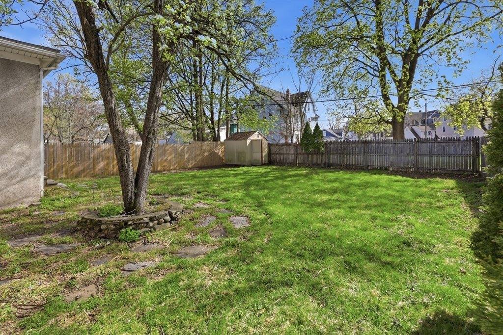 500 Newbury St, Springfield, MA 01104