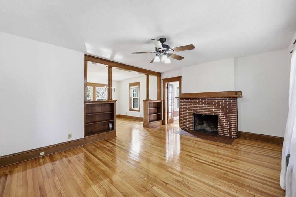 500 Newbury St, Springfield, MA 01104