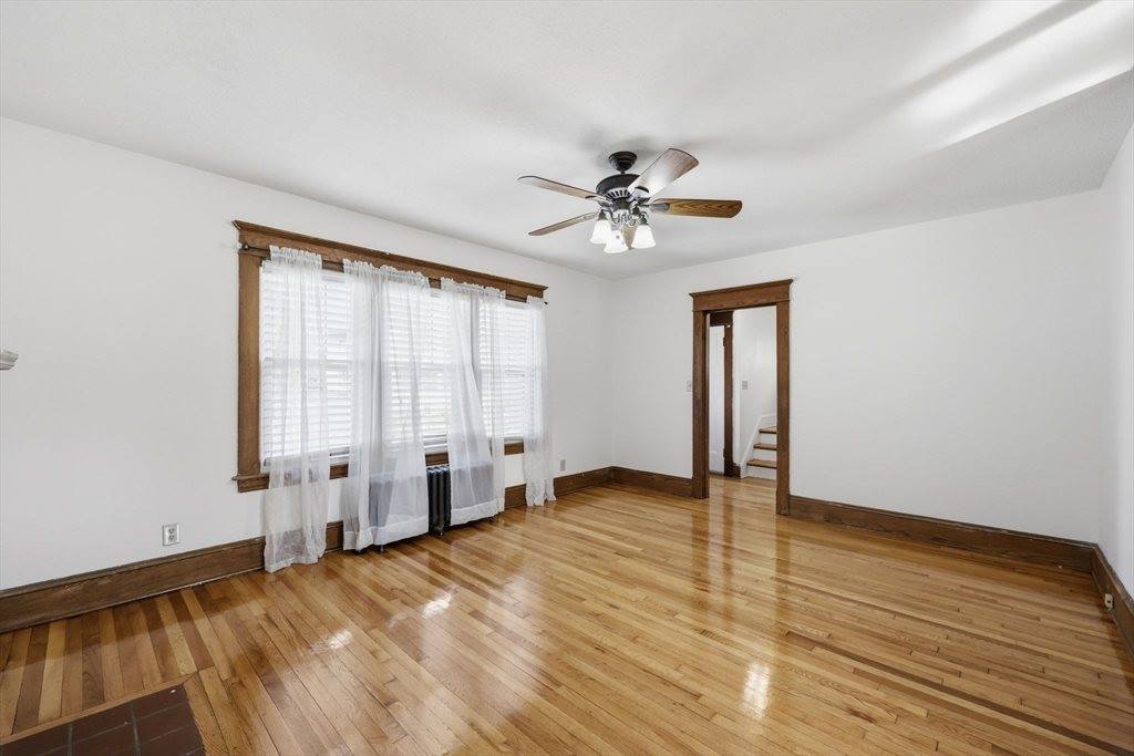 500 Newbury St, Springfield, MA 01104