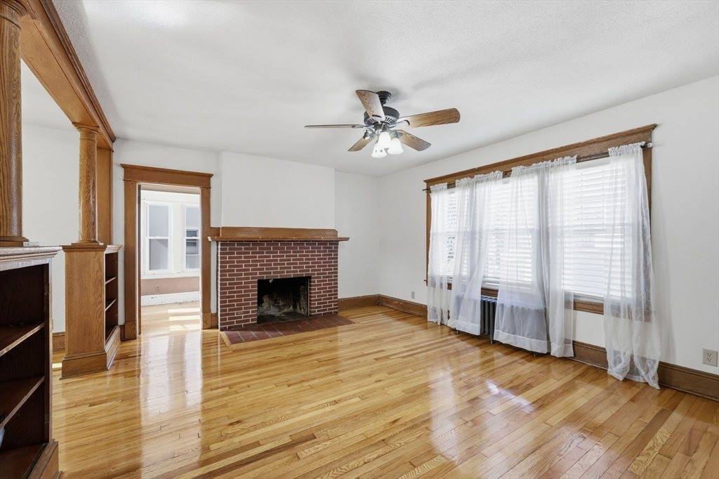 500 Newbury St, Springfield, MA 01104