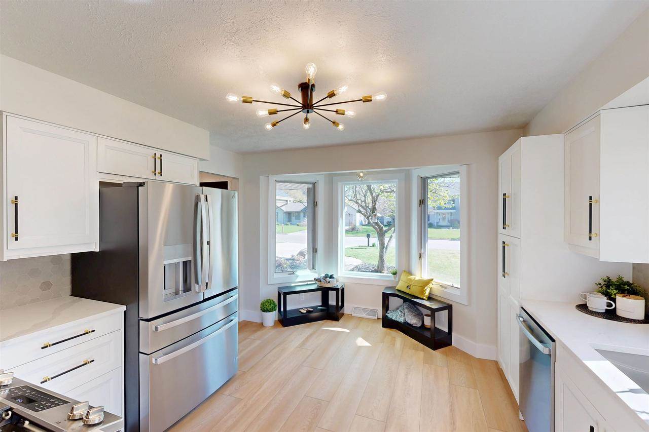 3004 Candlewood Drive, Janesville, WI 53546