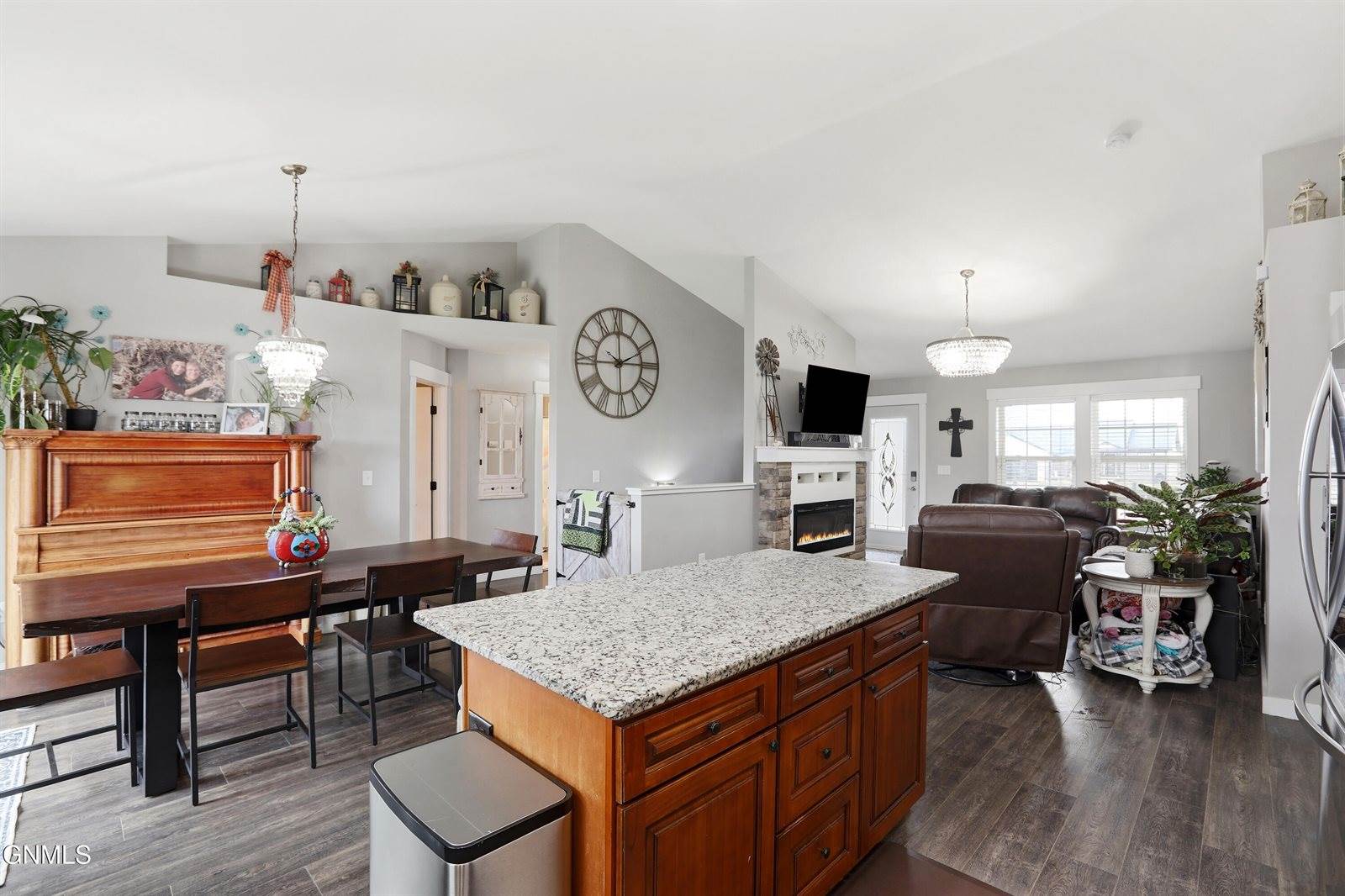 13668 Cherry Street NW, Williston, ND 58801