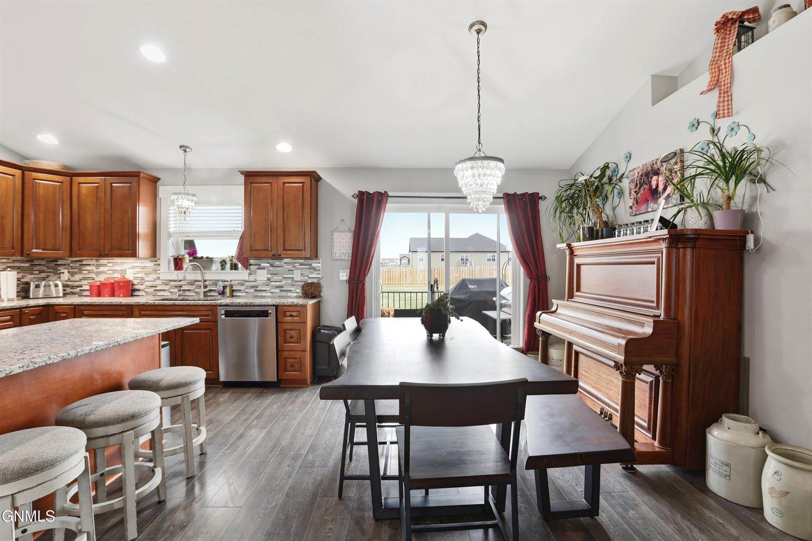 13668 Cherry Street NW, Williston, ND 58801