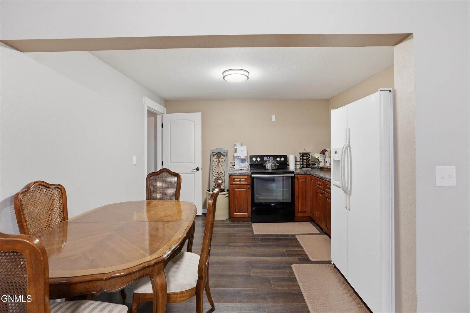 13668 Cherry Street NW, Williston, ND 58801