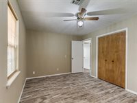 34706 Belcher Road, Shawnee, OK 74801