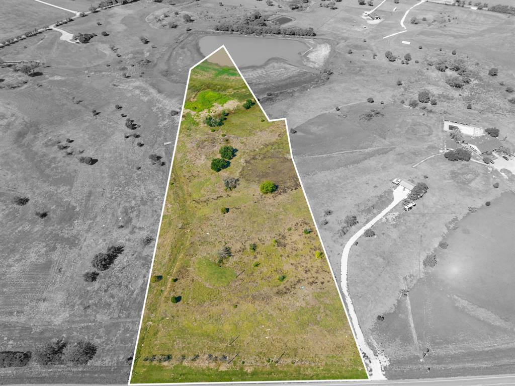 7984 Lone Star Parkway, Moody, TX 76557
