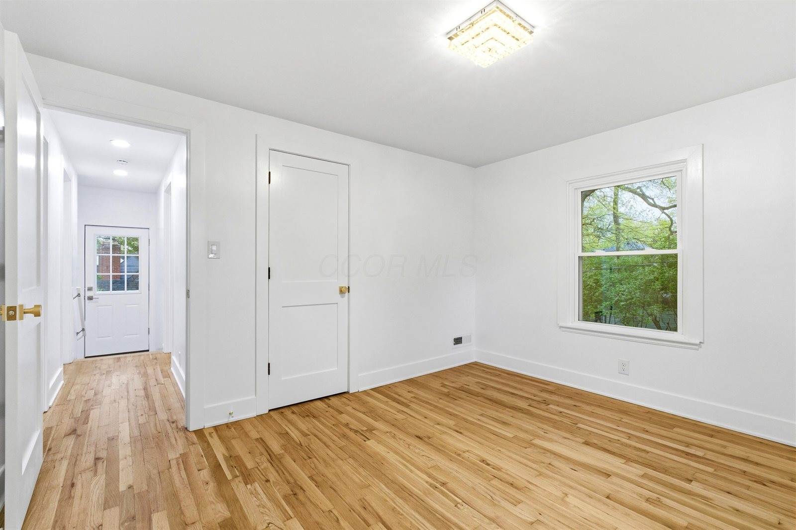 142 South Gould Road, Columbus, OH 43209