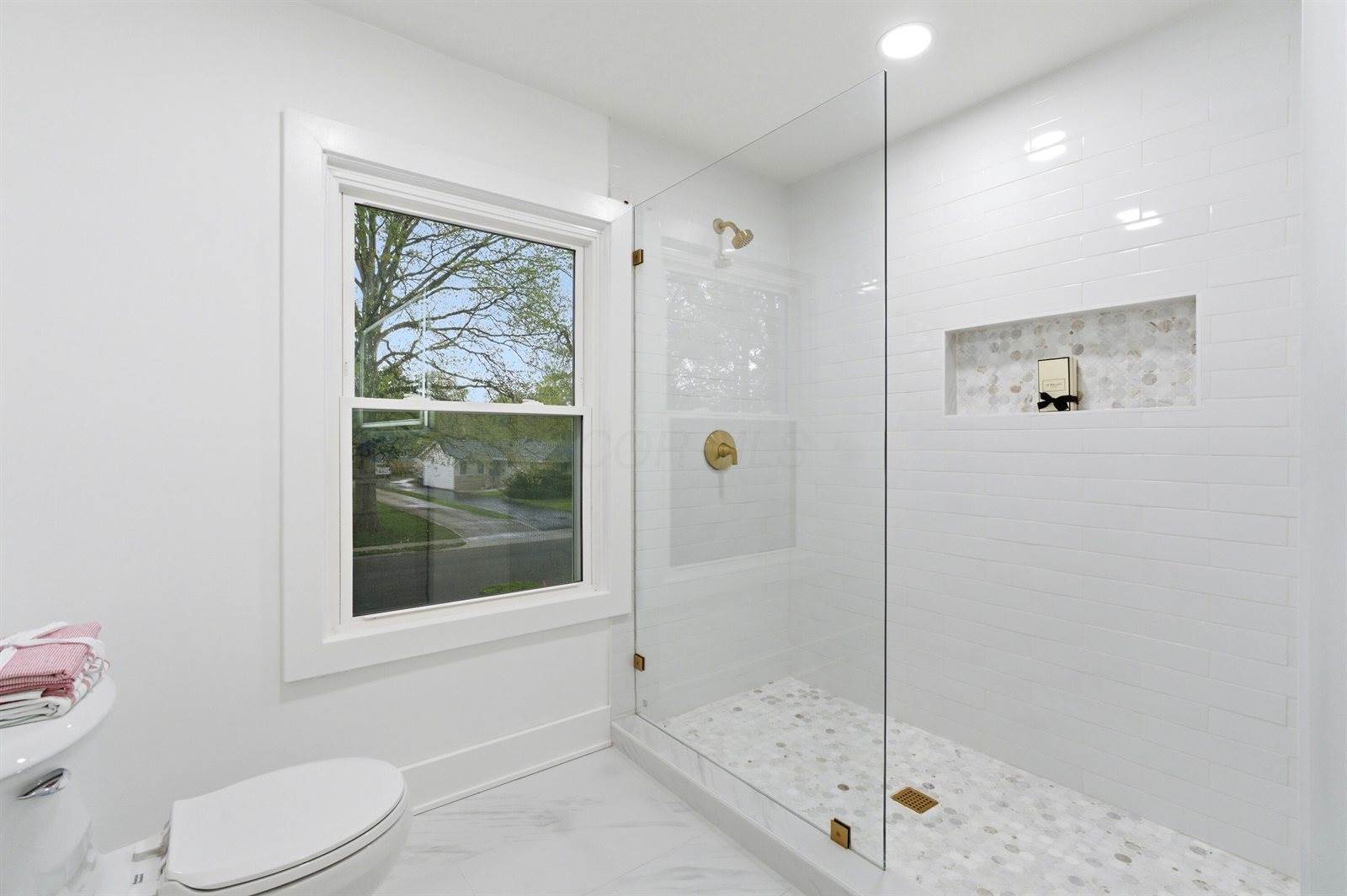 142 South Gould Road, Columbus, OH 43209