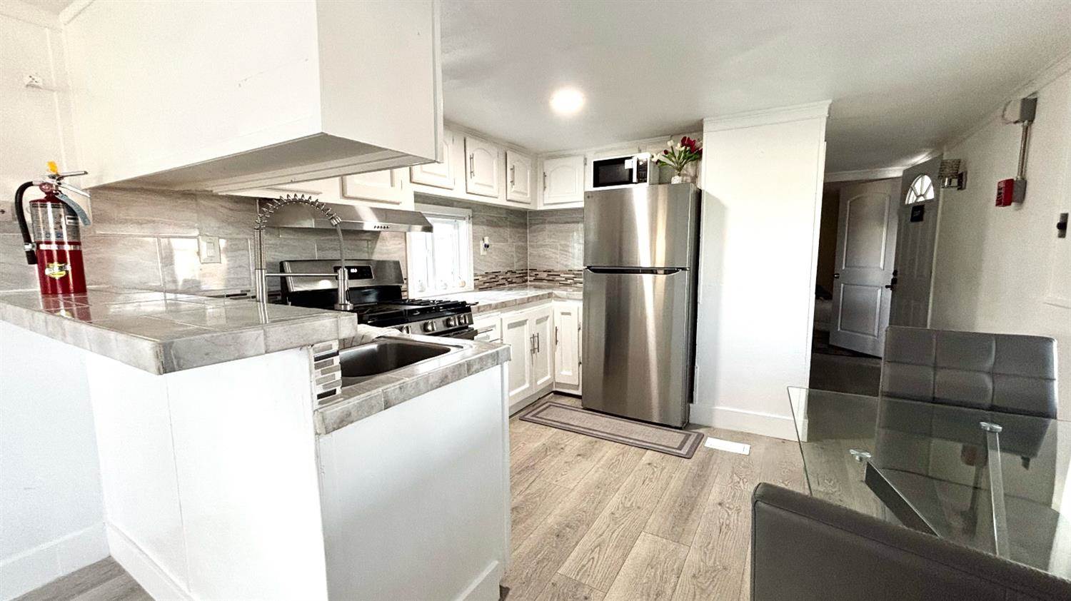 255 East Bolivar Street, Salinas, CA 93906