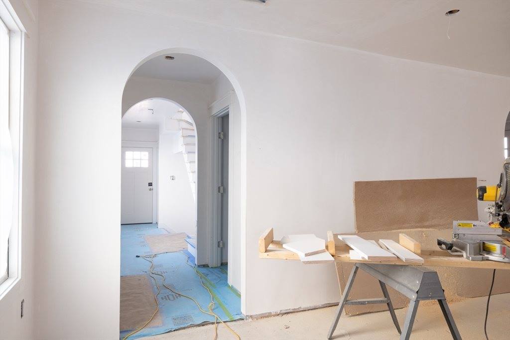 23 College Hill Rd, #1, Somerville, MA 02144