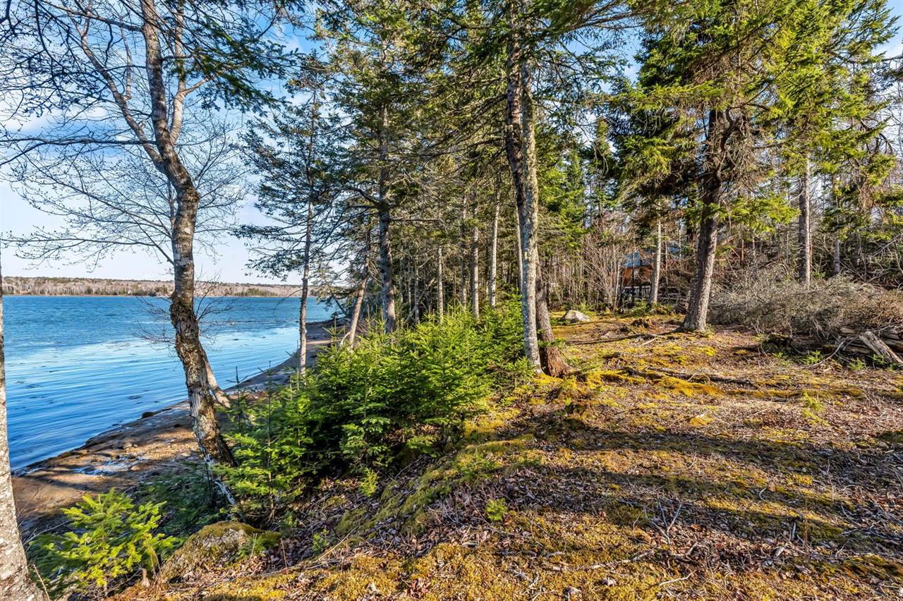 7 White Tail Lane, Gouldsboro, ME 04607