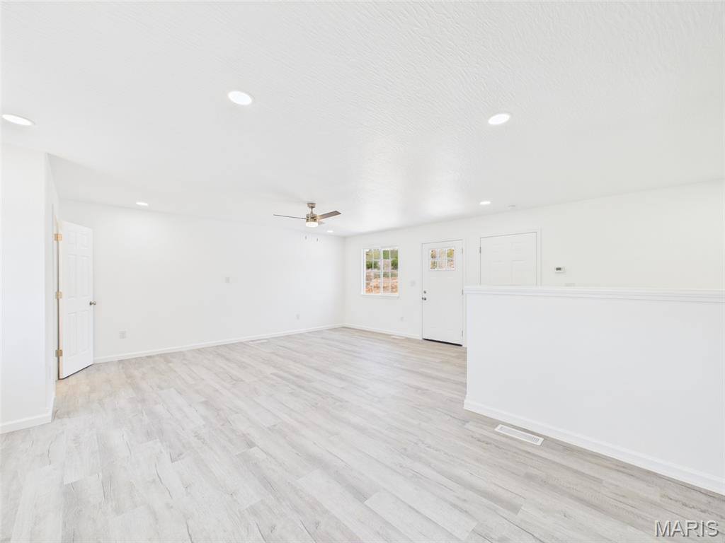 16201 Haidyn Road, #A & B, Saint Robert, MO 65584